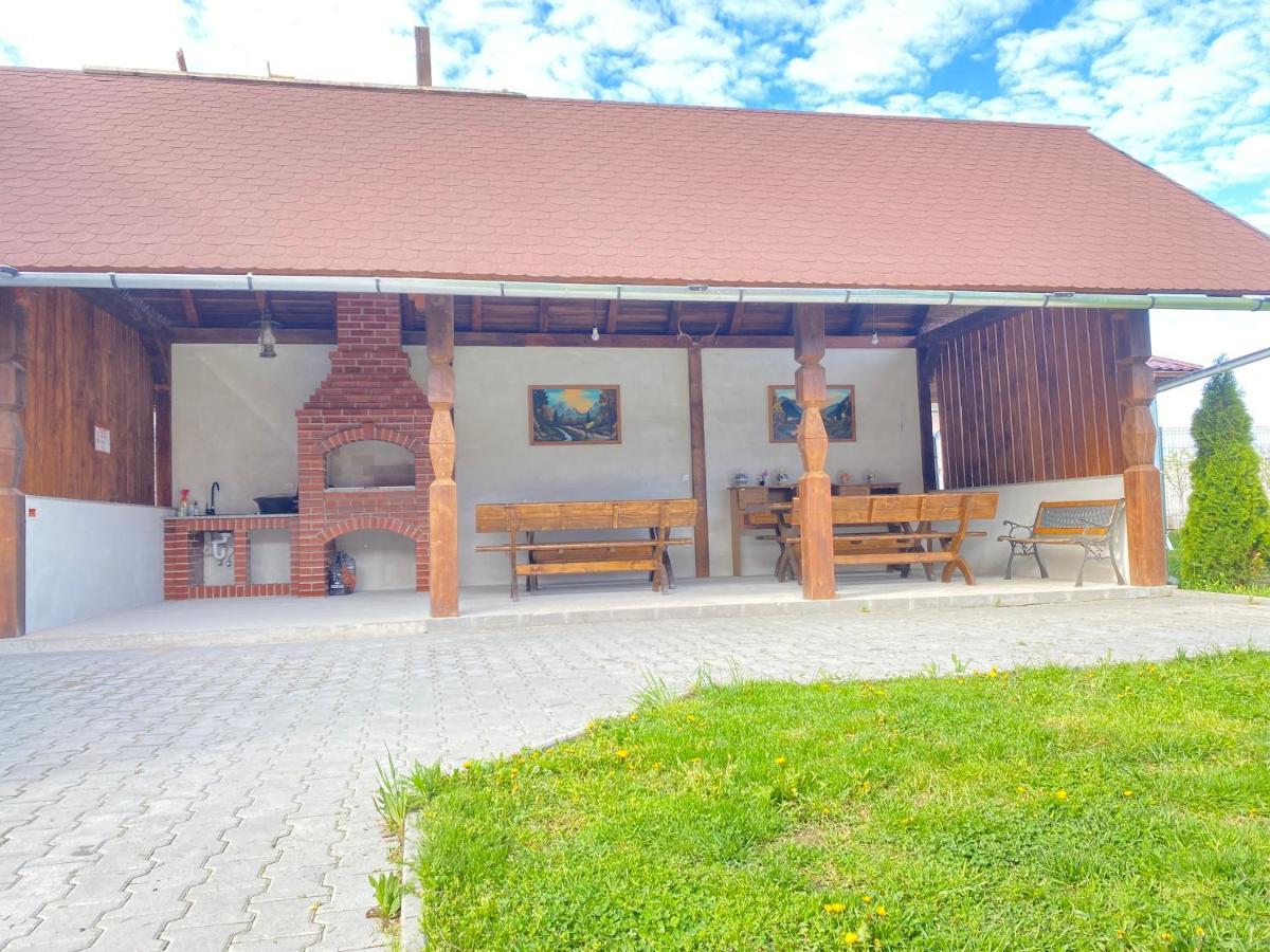 Absolut Residence Haţeg Exterior foto